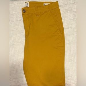 Gap Factory mustard yellow khakis in size 8. Worn a few times.
